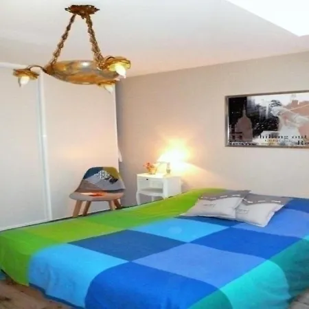شقة Hyper Centre Beau T2 Contemporain Et Calme Avec Magnifique Vue Sur Le Bassin Parking Individuel *